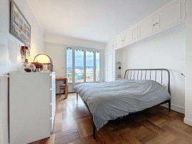 
                                                                                        Vente
                                                                                         Nice - Beau 3 pièces, Haut Cimiez, dans une résidence proche des commerces