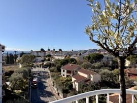 
                                                                                        Vente
                                                                                         Nice - Beau 3 pièces, Haut Cimiez,