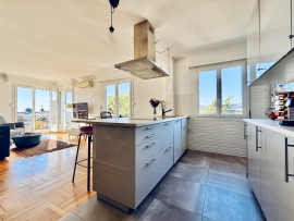 
                                                                                        Vente
                                                                                         Nice - Beau 3 pièces, Haut Cimiez,