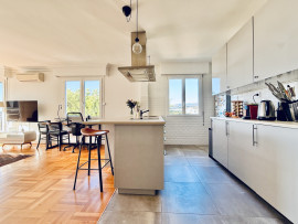 
                                                                                        Vente
                                                                                         Nice - Beau 3 pièces, Haut Cimiez,