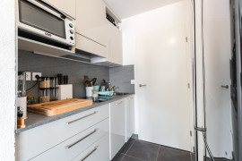 
                                                                                        Vente
                                                                                         NICE / BORRIGLIONE - Appartement 2 pièces à vendre en dernier étage avec terrasse, parking et cave