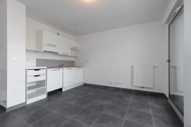 Vente
NICE / BORRIGLIONE - Studio à vendre en avant dernier étage avec terrasse