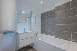 
                                                                                        Vente
                                                                                         NICE – Boulevard de Cessole / Dernier étage avec grande terrasse