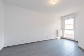 
                                                                                        Location
                                                                                         NICE / CAGNOLI - Appartement 2 pièces à louer avec terrasse