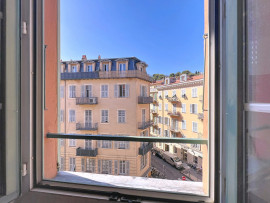 
                                                                                        Vente
                                                                                         Nice Cassini - Beau 3 pièces 71m2 avec balcon aperçu Port