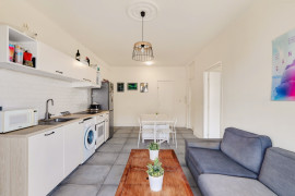 
                                                                                        Vente
                                                                                         Nice - Caucade -Joli 4 pièces en étage avec terrasse et vue mer