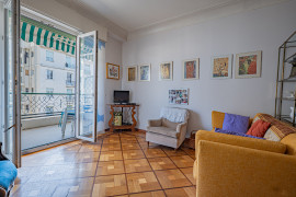 
                                                                                        Vente
                                                                                         Nice - Centre Ville : Appartement 3 pièces