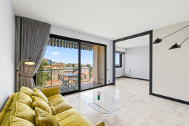 
                                                                                        Vente
                                                                                         Nice Cimiez - 3 pièces 72 m² refait à neuf