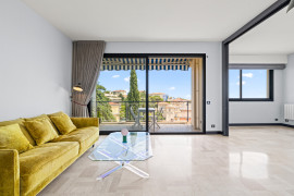 
                                                                                        Vente
                                                                                         Nice Cimiez - 3 pièces 72 m² refait à neuf