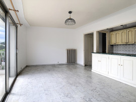 
                                                                                        Location
                                                                                         Nice Cimiez à louer studio vide 32 m²