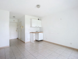 Vente
Nice Cimiez - Agréable studio avec terrasse dans résidence avec piscine