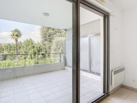 Vente
Nice Cimiez - Agréable studio avec terrasse dans résidence avec piscine