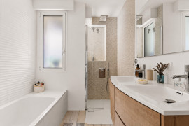 
                                                                                        Vente
                                                                                         Nice Cimiez - Appartement de 3 pièces rénové dans un esprit contemporain