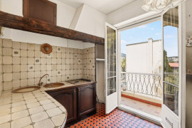 
                                                                                        Vente
                                                                                         Nice - Cimiez Appartement traversant  de 2 pièces avec terrasse vue mer
