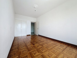 
                                                                                        Vente
                                                                                         Nice Cimiez - Dans résidence luxueuse proche centre ville, beau 3 pièces avec terrasse et vue dégagée sur la mer et le parc