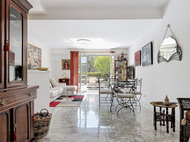 Vente
Nice Cimiez - Espace, calme, piscine : que du bonheur !