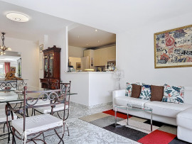 Vente
Nice Cimiez - Espace, calme, piscine : que du bonheur !