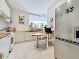 Vente
Nice Cimiez - Espace, calme, piscine : que du bonheur !
