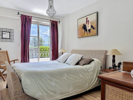 Vente
Nice Cimiez - Espace, calme, piscine : que du bonheur !