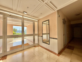 Vente
Nice Cimiez - Espace, calme, piscine : que du bonheur !
