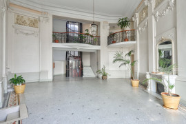 Vente
Nice - Cimiez - Grand 4 pièces de 116 m² à rénover situé dans un palais Bel époque