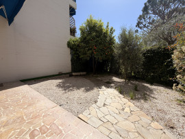 
                                                                                        Vente
                                                                                         Nice Cimiez - Idéal familles - 4 pièces en  RDJ
