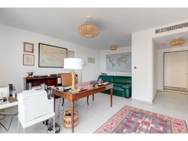 
                                                                                        Vente
                                                                                         Nice Cimiez - Rare - Toit-terrasse