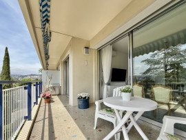 Vente
Nice Cimiez - Spacieux 3 pièces de 80 m2 dans résidence luxueuse