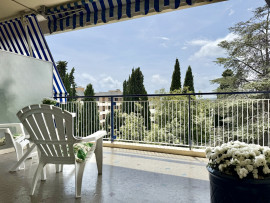 Vente
Nice Cimiez - Spacieux 3 pièces de 80 m2 dans résidence luxueuse