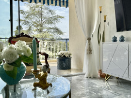 Vente
Nice Cimiez - Spacieux 3 pièces de 80 m2 dans résidence luxueuse