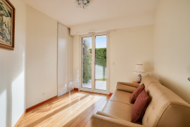 
                                                                                        Vente
                                                                                         Nice Cimiez - Superbe 4 pièces en rez de jardin