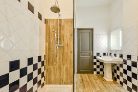 
                                                                                        Vente
                                                                                         NICE CIMIEZ - Superbe appartement atypique