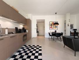 
                                                                                        Vente
                                                                                         Nice Cimiez - Superbe rez de jardin dans une résidence luxueuse