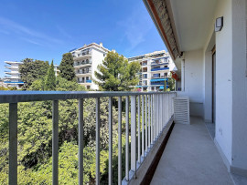 
                                                                                        Vente
                                                                                         Nice Cimiez - Très bel appartement 3 pièces