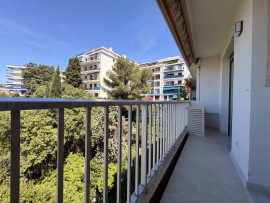 
                                                                                        Vente
                                                                                         Nice Cimiez - Très bel appartement 3 pièces