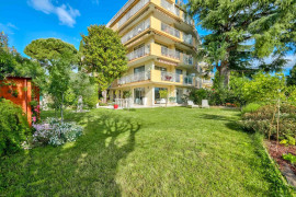 Vente
Nice Cimiez - Une vie comme dans une maison !