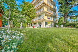 
                                                                                        Vente
                                                                                         Nice Cimiez - Une vie comme dans une maison !