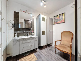 
                                                                                        Vente
                                                                                         Nice Gairaut - Beau 5 pièces familial, lumineux et traversant au sein d'une résidence verdoyante