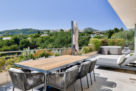 Vente
Nice Gairaut / Rimiez – Appartement 5 pièces d’exception avec terrasse panoramique, dans un domaine sécurisé