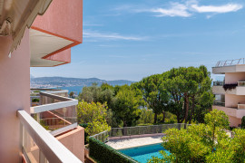 
                                                                                        Vente
                                                                                         Nice Lanterne - 3 Pièces - Vue mer - 3 terrasses