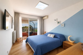 
                                                                                        Vente
                                                                                         Nice Lanterne - 3 Pièces - Vue mer - 3 terrasses