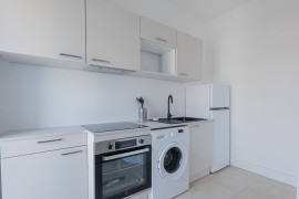 
                                                                                        Location
                                                                                         NICE / LIBERATION - Appartement 3 pièces MEUBLE en avant dernier étage