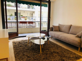 
                                                                                        Vente
                                                                                         NICE / LIBERATION - Appartement de type 2 pièces avec balcon