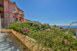Vente
Nice - Mantega Righi - Belle maison à rénover de 140 m² avec vue mer