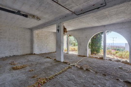 Vente
Nice - Mantega Righi - Belle maison à rénover de 140 m² avec vue mer