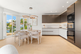
                                                                                        Vente
                                                                                         Nice - Mont Alban - Grand 3 pièces de 89,05 m² entièrement rénové avec terrasse, garage et vue mer