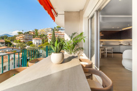 
                                                                                        Vente
                                                                                         Nice - Mont Alban - Grand 3 pièces de 89,05 m² entièrement rénové avec terrasse, garage et vue mer