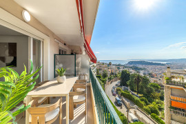 
                                                                                        Vente
                                                                                         Nice - Mont Alban - Grand 3 pièces de 89,05 m² entièrement rénové avec terrasse, garage et vue mer