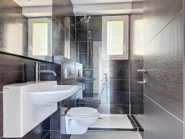 
                                                                                        Vente
                                                                                         Nice Mont Boron - 3 pièces refait à neuf Vue Mer