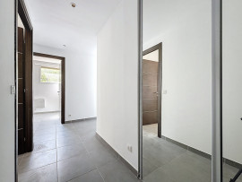 
                                                                                        Vente
                                                                                         Nice Mont Boron - 3 pièces refait à neuf Vue Mer